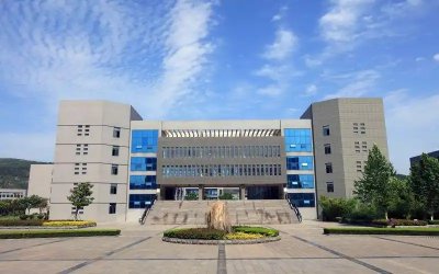 江苏公办专科 72 所全名单！2026 高考生必存，220 分就能捡漏公办校？