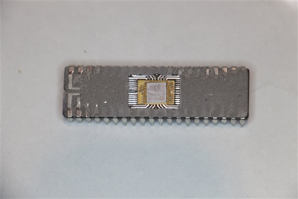 奠定x86架构基础、改变整个行业：Intel 8086处理器诞生46年整(图2)