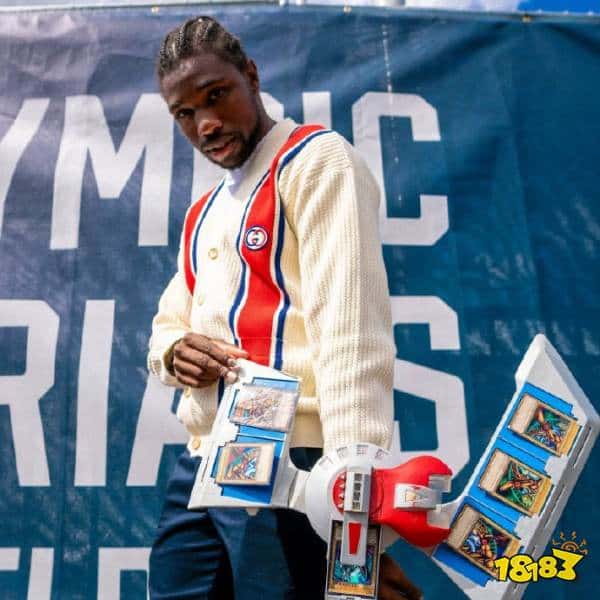 真被他装到了！此前掏出青眼白龙的田径选手决赛获得冠军！牌佬最高光的一集（泣）