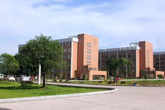 山东高考成绩多少分能报考潍坊护理职业学院？附2022-2024年各专业录取位次排名