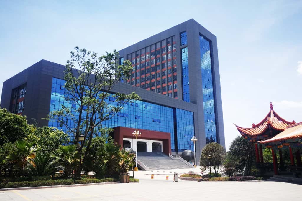 2024年大连民族大学在河北录取分数线（附近几年最低位次排名）