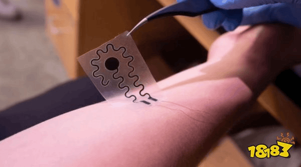 我有了一个大胆的想法...新型触觉技术出现重大突破，VR体验将更真实