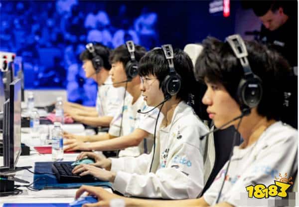 骄兵必败!Doinb说BLG输T1不是坏事?Doinb:这群小伙子能不能长点记性!(图3) 骄兵必败!Doinb说BLG输T1不是坏事?Doinb:这群小伙子能不能长点记性!