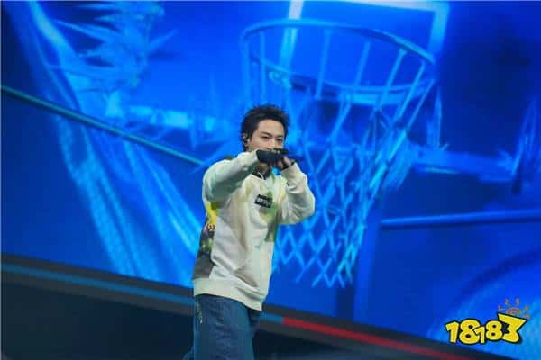 钢铁控卫帽服全场 辰阳昊圆梦《街头篮球》SFSA总冠军