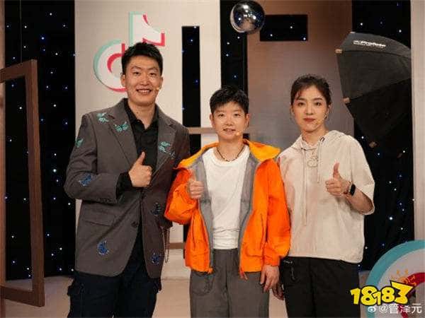 管泽元余霜夫妻跨界闪耀巴黎！与奥运选手合影：巴黎之行圆满结束！