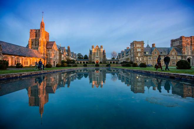 电子科技大学2024年在江西录取分数线、对应位次(附近几年最低录取分数线及位次排名)(图1) 电子科技大学2024年在江西录取分数线、对应位次(附近几年最低录取分数线及位次排名)(图1)