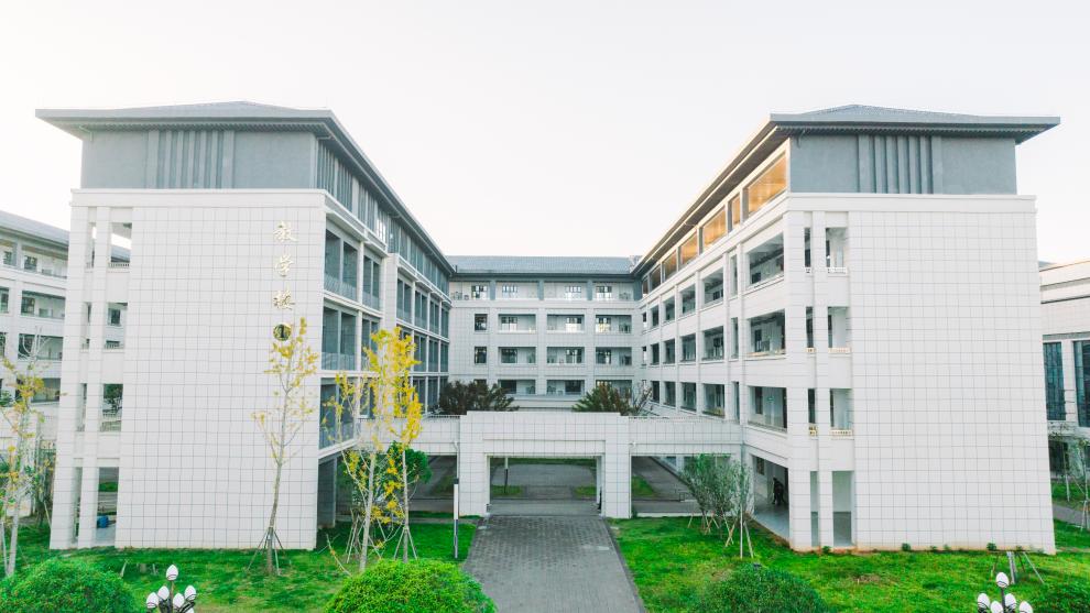 浙江工商大学2024年在河北各专业录取分数线（附院校录取分数线录取位次）(图1)