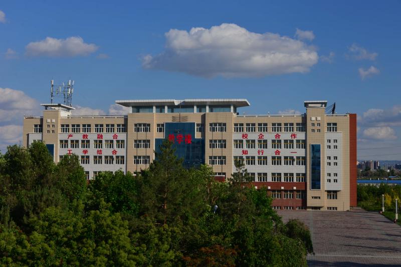 河南高考成绩多少分能报考南京医科大学？附2022-2024年各专业录取位次排名(图1)