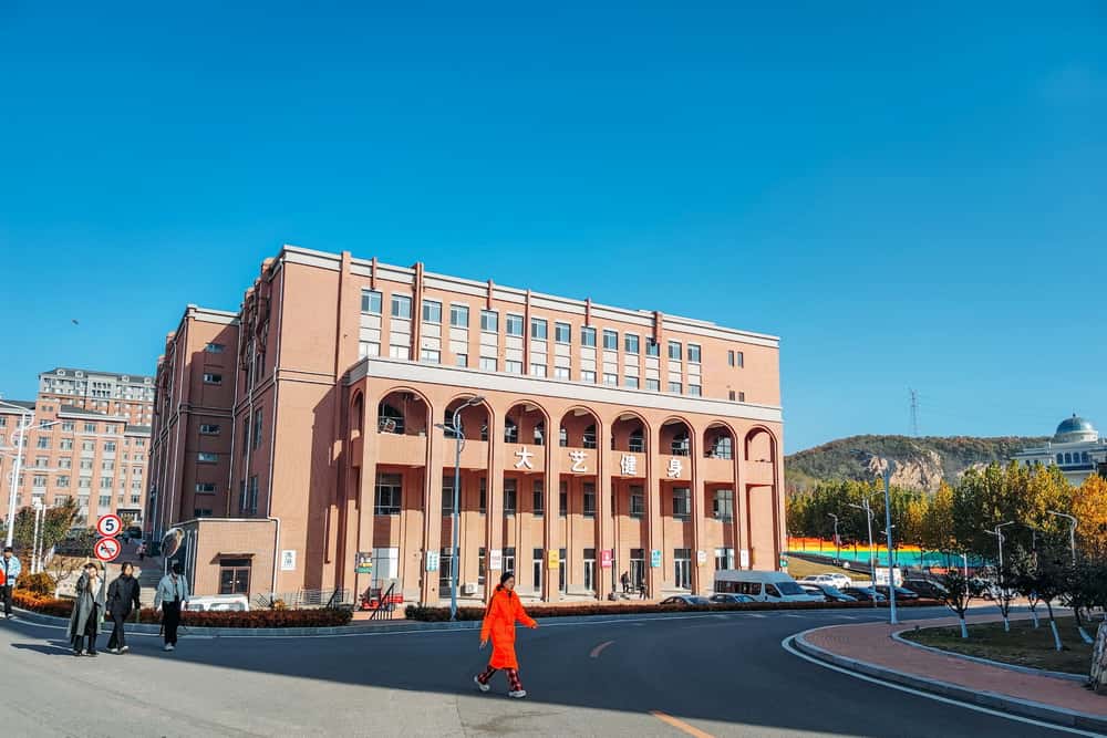 山东高考成绩多少分能报考长春科技学院?附2022-2024年各专业录取位次排名(图1) 山东高考成绩多少分能报考长春科技学院?附2022-2024年各专业录取位次排名(图1)