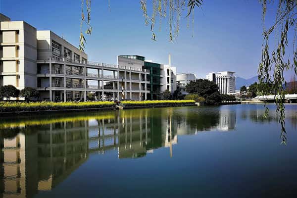 广东位次排名多少能上安徽财经大学？附2022-2024年专业录取最低分及位次(图1)