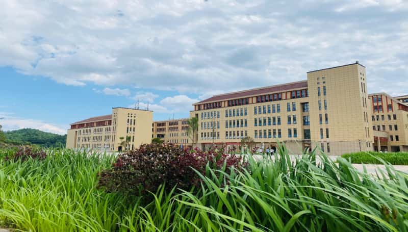 广东位次排名多少能上北京城市学院？附2022-2024年专业录取最低分及位次(图1)