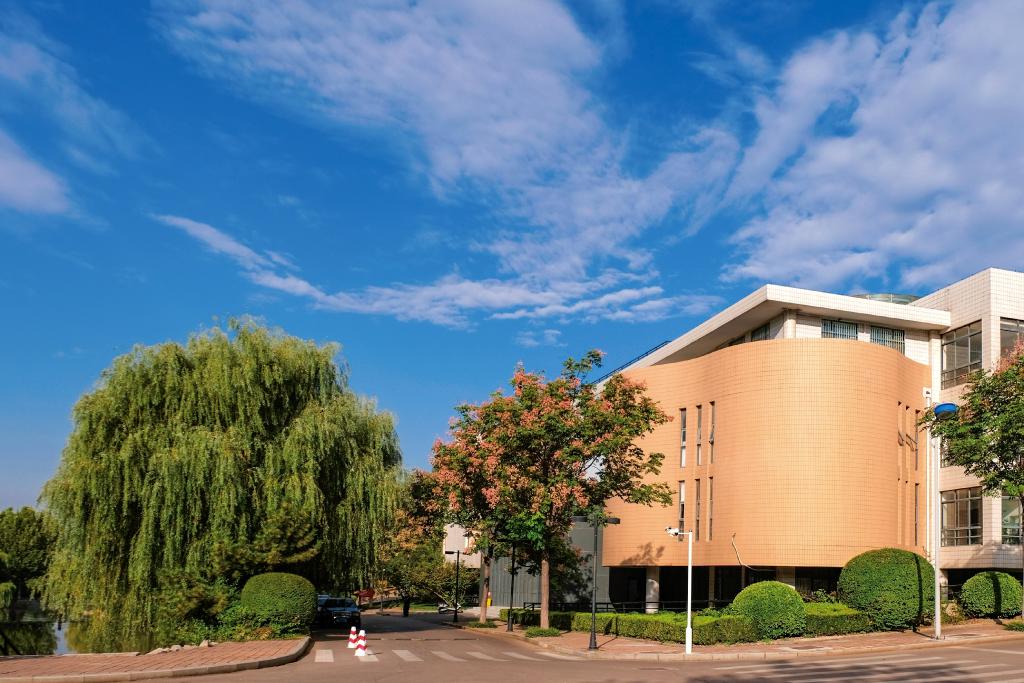 2025考生指南：400分左右的公办二本大学全解析(图1)